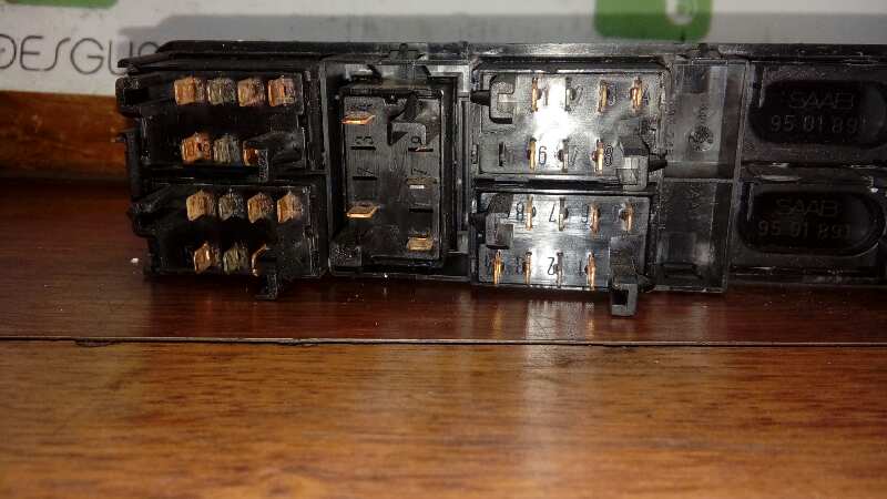 MANDO ELEVALUNAS DELANTERO IZQUIERDO 