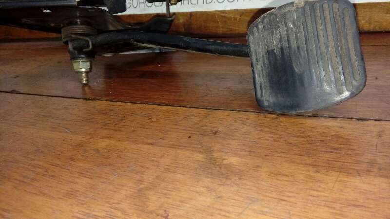 PEDAL EMBRAGUE