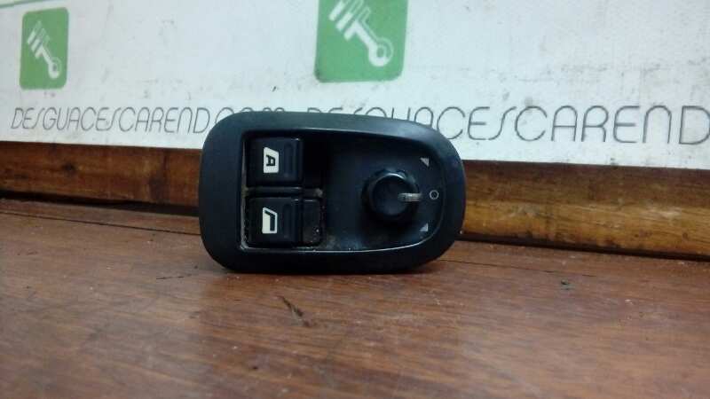 MANDO ELEVALUNAS DELANTERO IZQUIERDO 