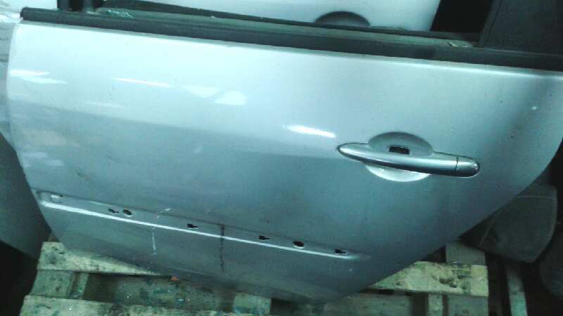 PUERTA TRASERA IZQUIERDA