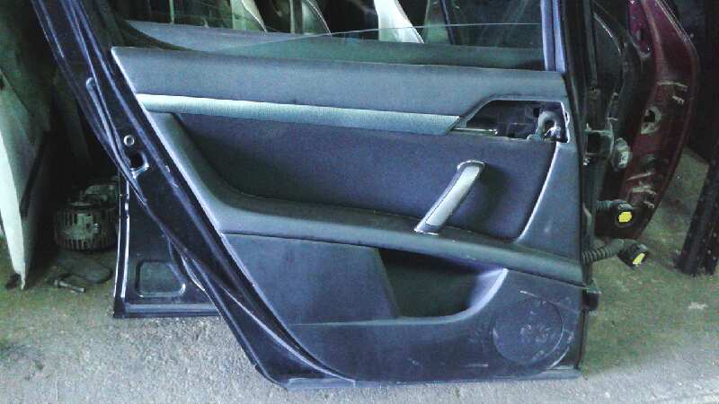 GUARNECIDO PUERTA TRASERA IZQUIERDA