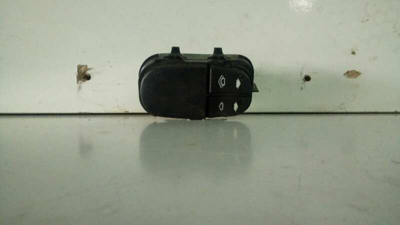 MANDO ELEVALUNAS DELANTERO IZQUIERDO 