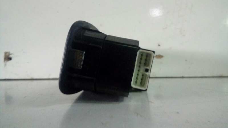 MANDO ELEVALUNAS DELANTERO IZQUIERDO 