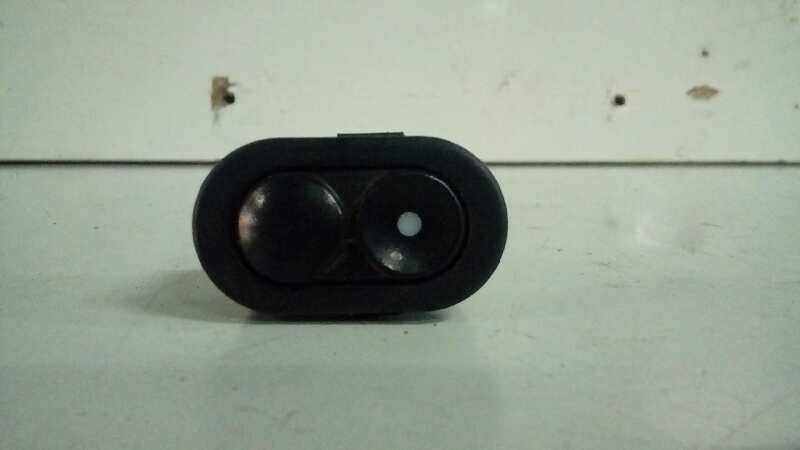 MANDO ELEVALUNAS DELANTERO DERECHO