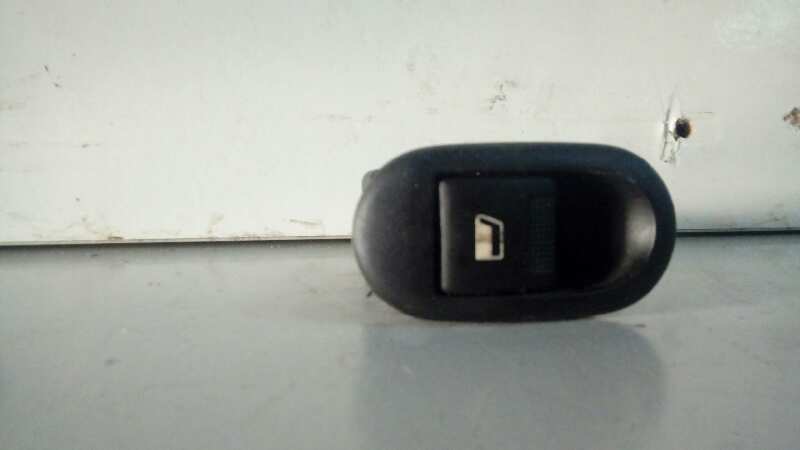 MANDO ELEVALUNAS DELANTERO DERECHO