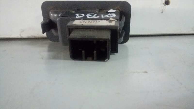 MANDO ELEVALUNAS DELANTERO DERECHO