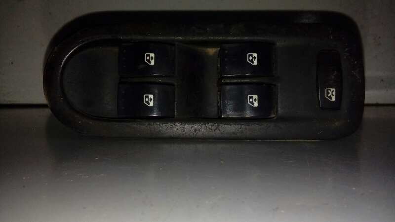 MANDO ELEVALUNAS DELANTERO IZQUIERDO 