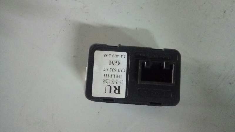 MANDO ELEVALUNAS DELANTERO IZQUIERDO 