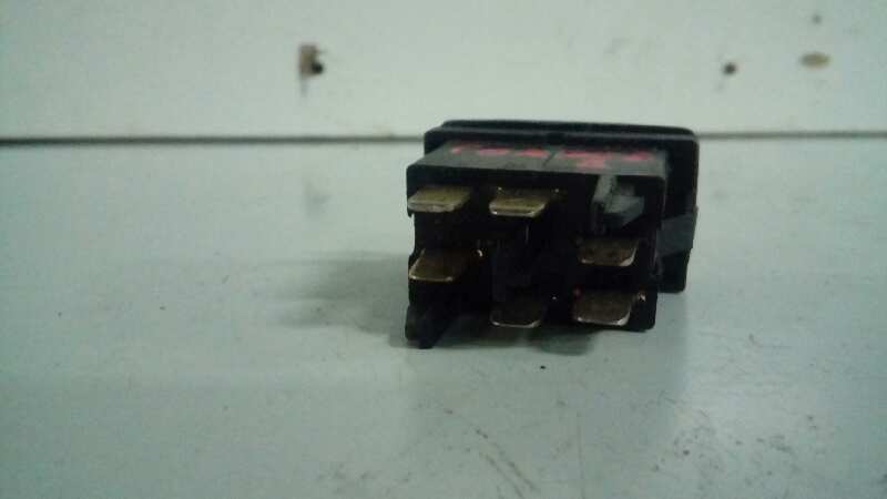 MANDO ELEVALUNAS DELANTERO IZQUIERDO 