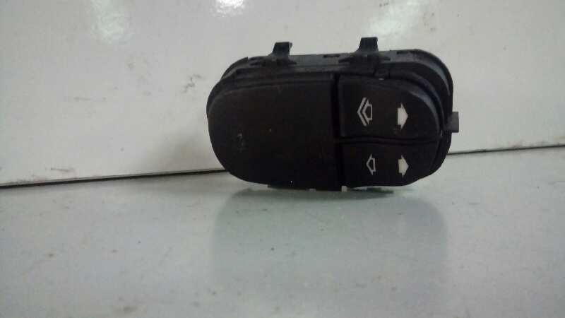 MANDO ELEVALUNAS DELANTERO IZQUIERDO 