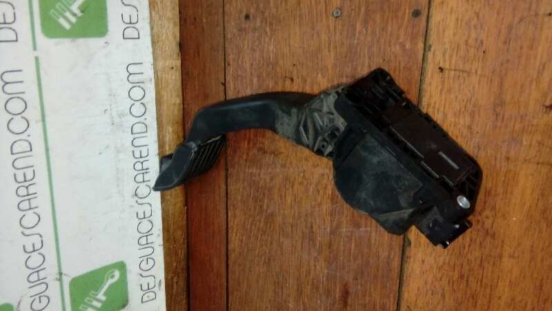 PEDAL ACELERADOR