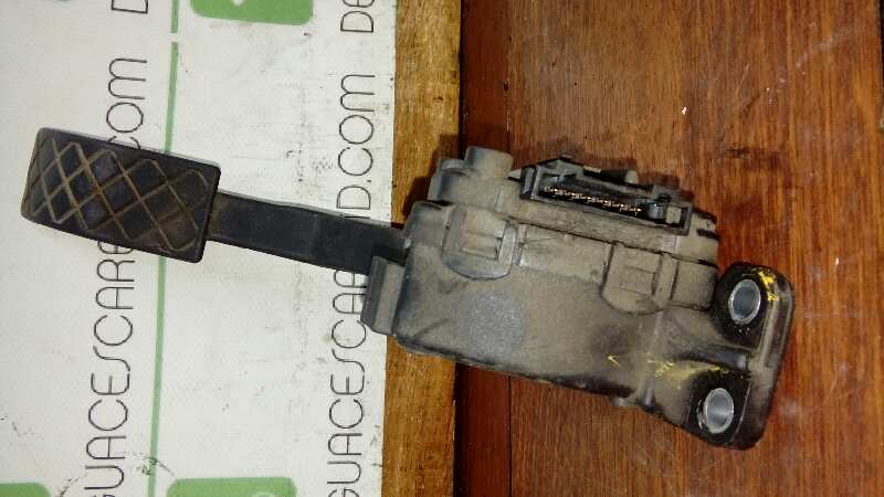 PEDAL ACELERADOR