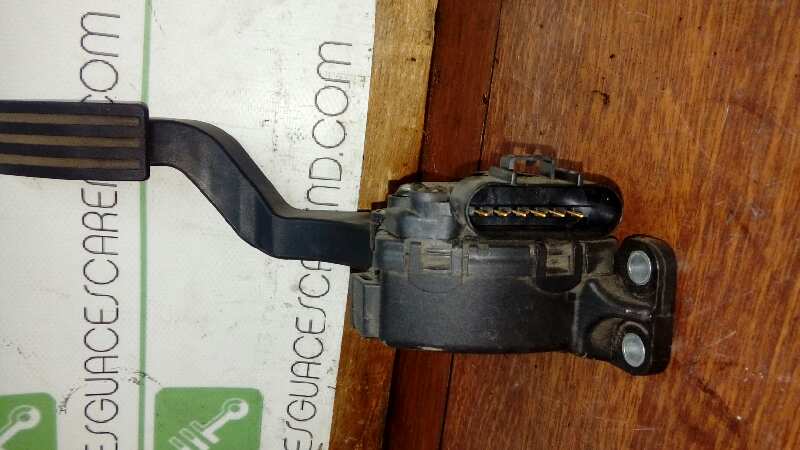 PEDAL ACELERADOR
