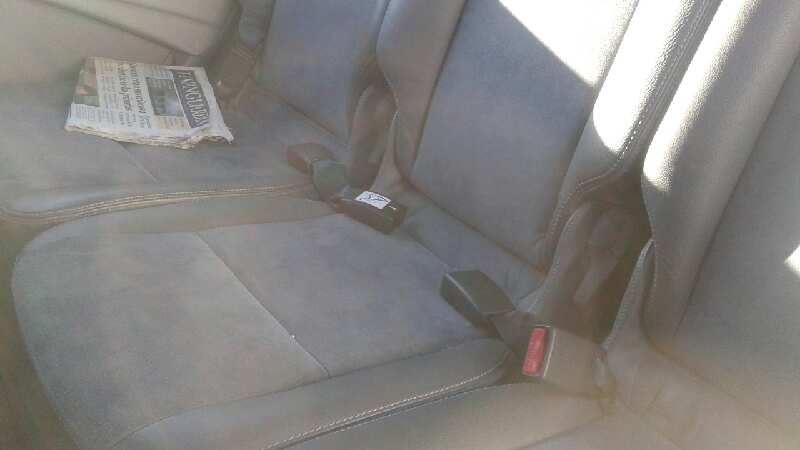 ASIENTO TRASERO MEDIO