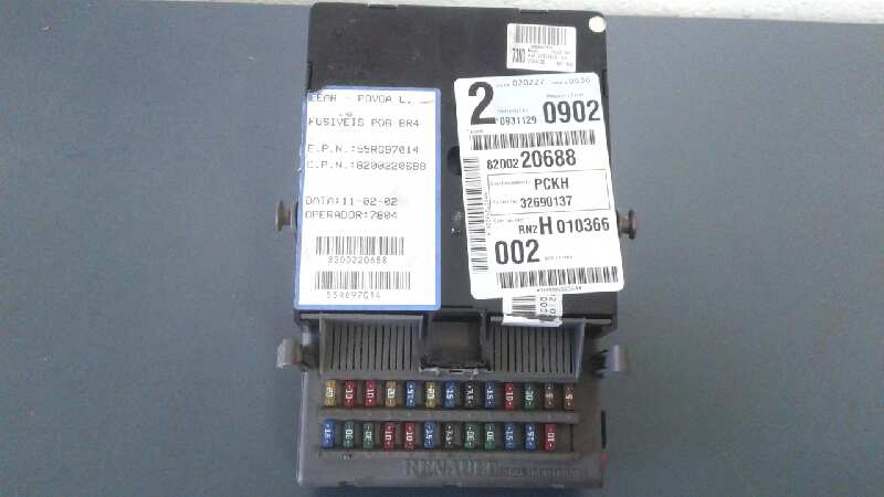 CAJA RELES - FUSIBLES