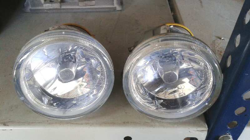 FARO ANTINIEBLA IZQUIERDO