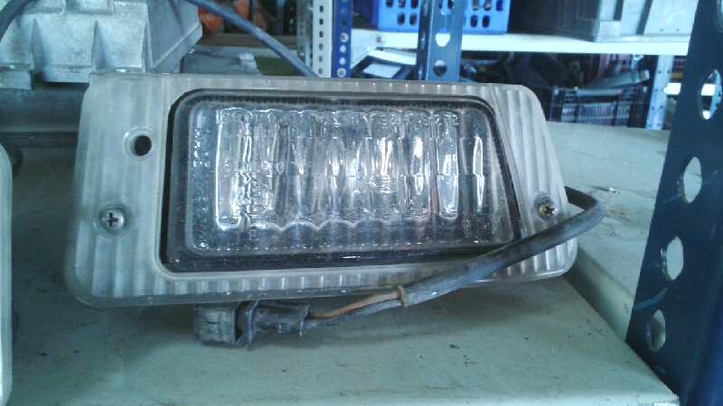 FARO ANTINIEBLA IZQUIERDO