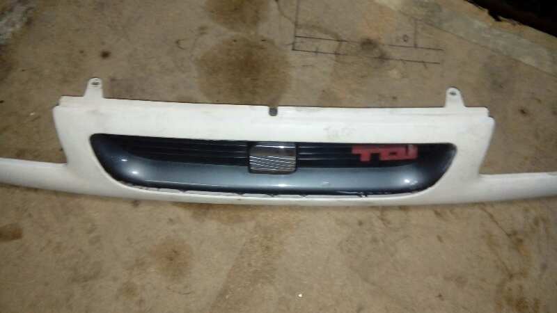 CALANDRA DELANTERA DE RADIADOR