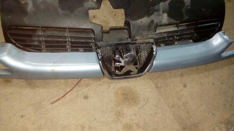 CALANDRA DELANTERA DE RADIADOR