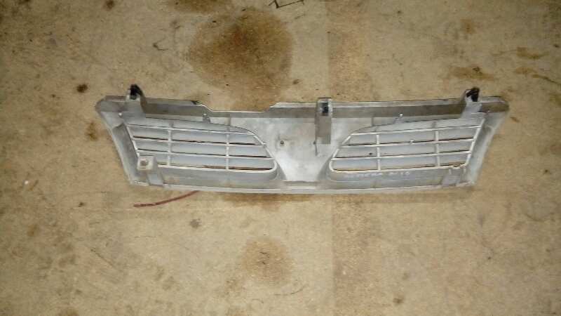 CALANDRA DELANTERA DE RADIADOR