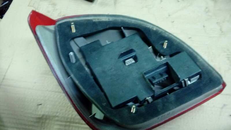 PILOTO TRASERO DERECHO