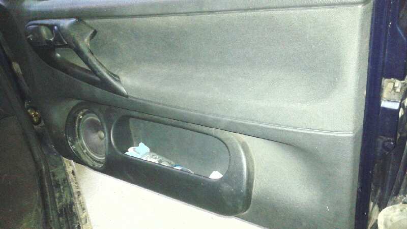 ELEVALUNAS DELANTERO DERECHO