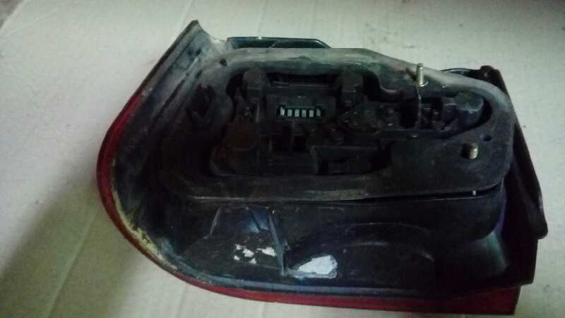 PILOTO TRASERO DERECHO