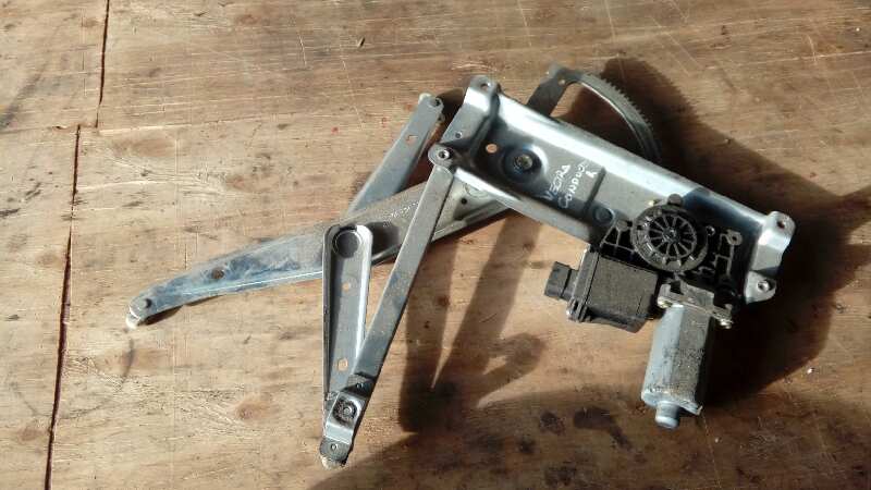 ELEVALUNAS DELANTERO IZQUIERDO