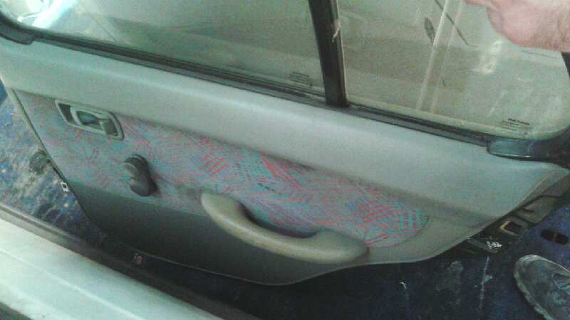 PUERTA TRASERA DERECHA