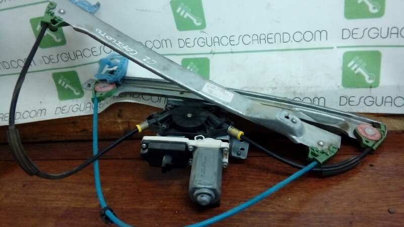 ELEVALUNAS DELANTERO DERECHO