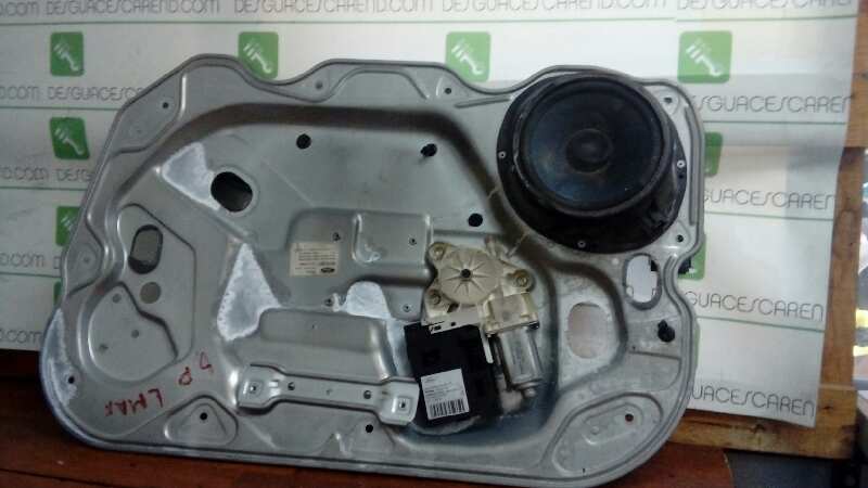 ELEVALUNAS DELANTERO DERECHO