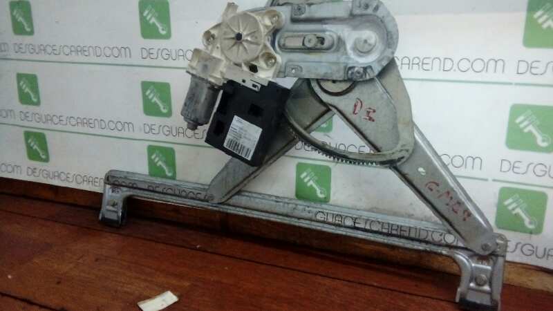 ELEVALUNAS DELANTERO IZQUIERDO