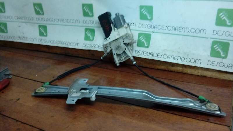 ELEVALUNAS DELANTERO IZQUIERDO