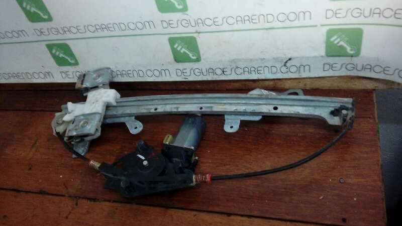 ELEVALUNAS DELANTERO DERECHO