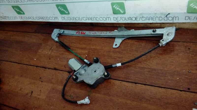 ELEVALUNAS DELANTERO DERECHO