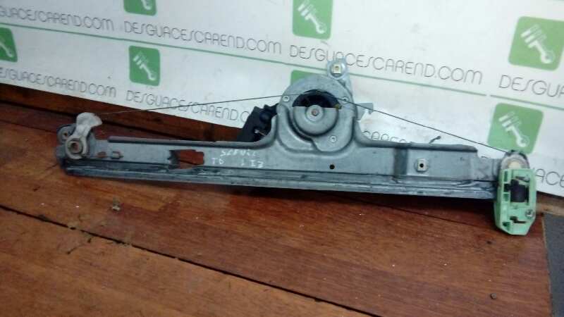 ELEVALUNAS DELANTERO IZQUIERDO