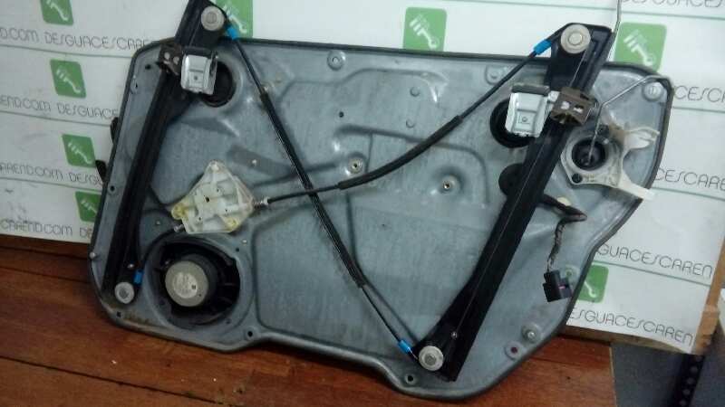 ELEVALUNAS DELANTERO IZQUIERDO