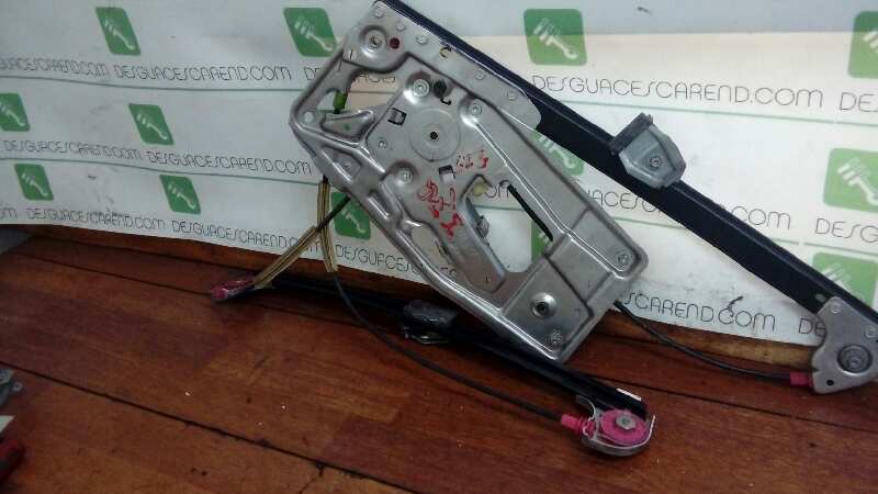 ELEVALUNAS DELANTERO IZQUIERDO