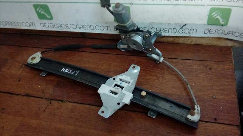 ELEVALUNAS TRASERO DERECHO