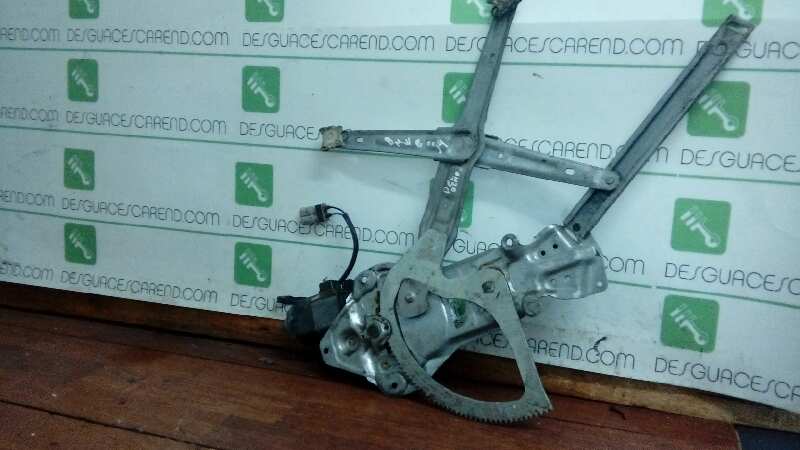 ELEVALUNAS DELANTERO DERECHO