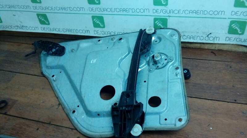 ELEVALUNAS TRASERO DERECHO