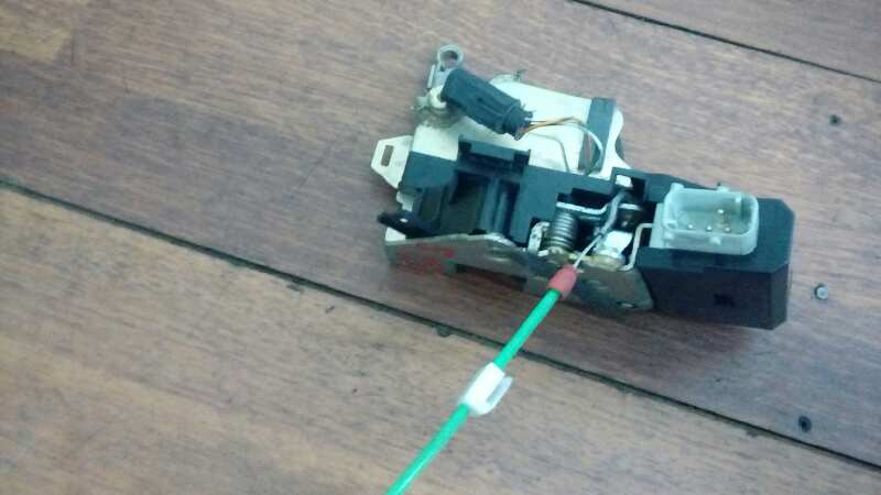 CERRADURA PUERTA DELANTERA DERECHA