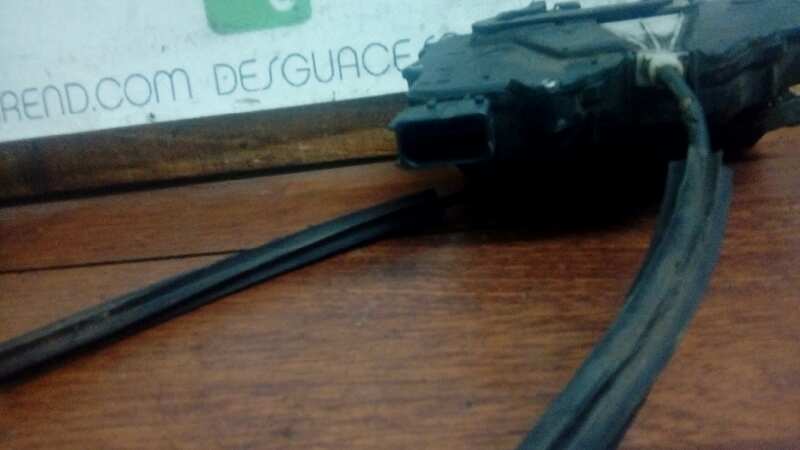 CERRADURA PUERTA DELANTERA DERECHA