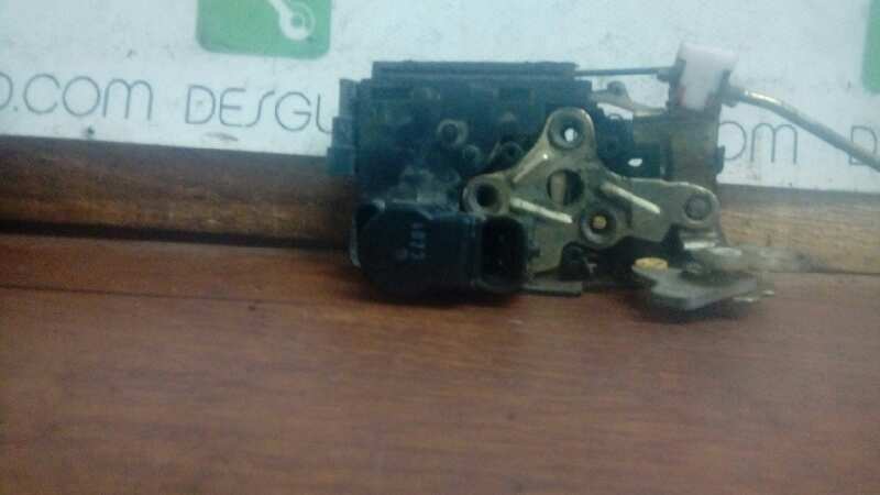 CERRADURA PUERTA DELANTERA IZQUIERDA 