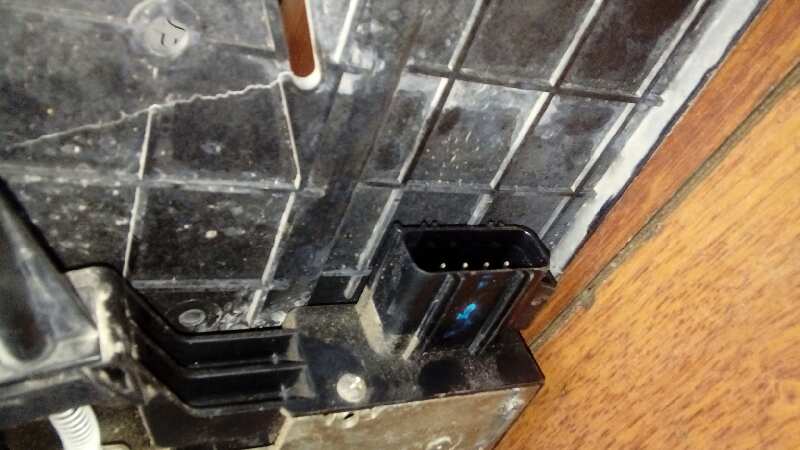 CERRADURA PUERTA DELANTERA IZQUIERDA 