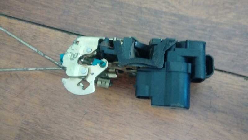 CERRADURA PUERTA DELANTERA IZQUIERDA 