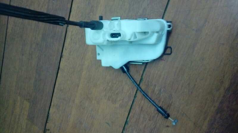 CERRADURA PUERTA TRASERA IZQUIERDA 