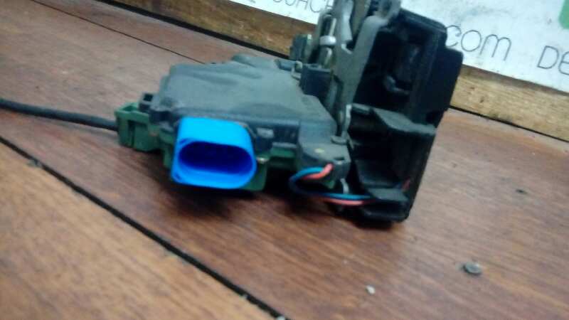 CERRADURA PUERTA DELANTERA IZQUIERDA 