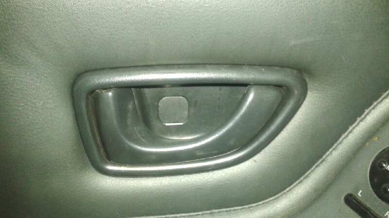 MANETA INTERIOR DELANTERA IZQUIERDA