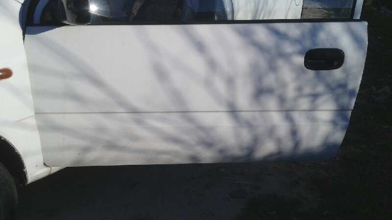 PUERTA DELANTERA IZQUIERDA